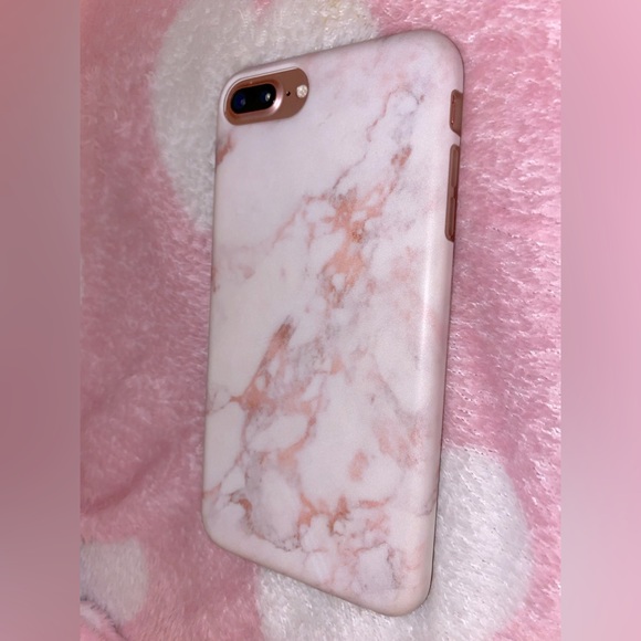Rose gold marble iPhone 7 Plus case. - Picture 4 of 4